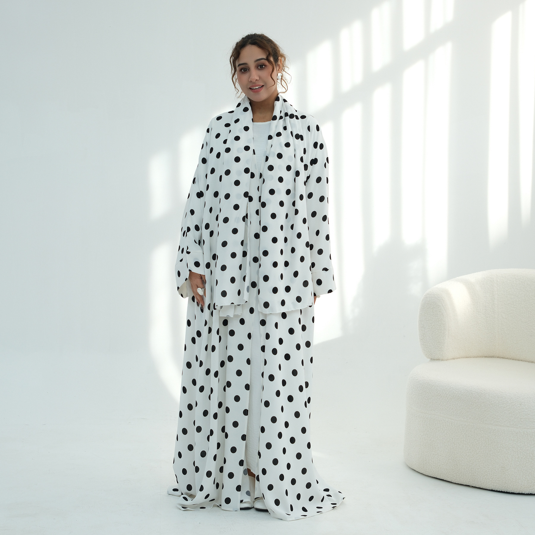 Dubai Polka Dot Abaya Kaftan H - đánh giá và giá Abaya Modest Wear