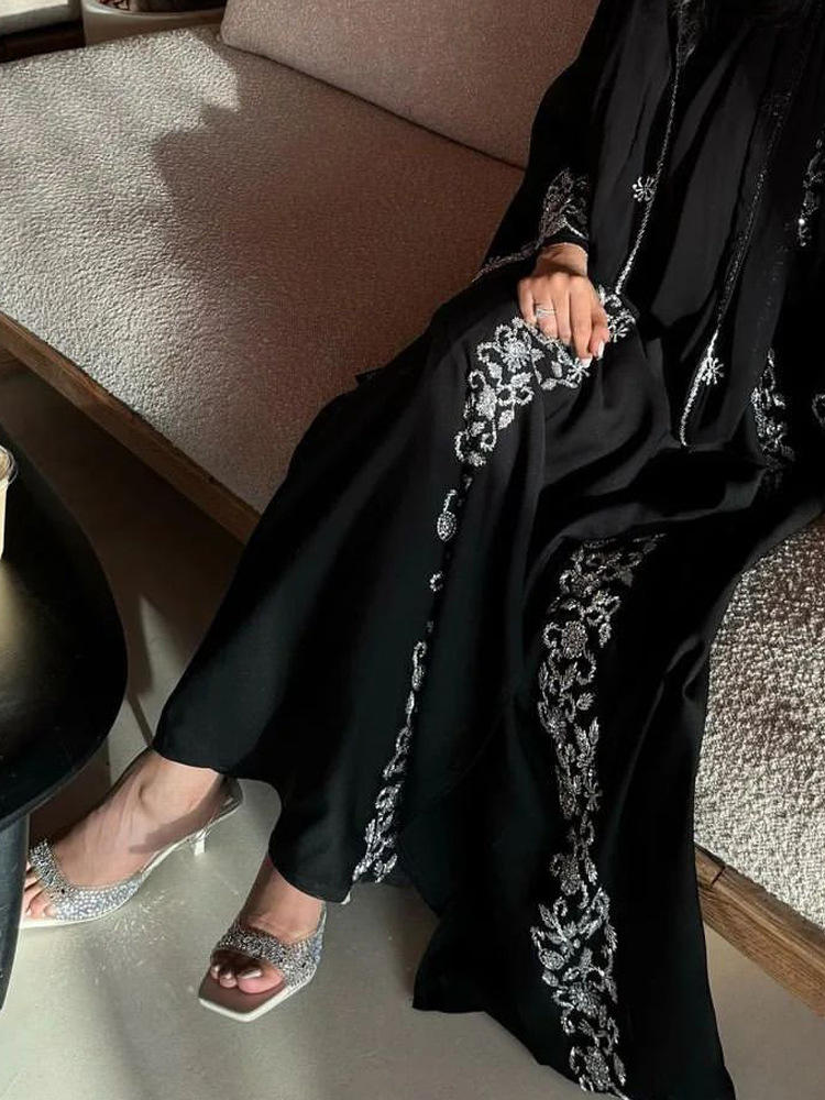 Luxury Abaya Embroidered Sequi - đánh giá và giá Abaya Modest Wear